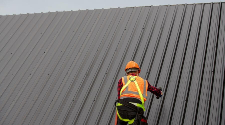 Professional gutter cleaning in Kinsale, VA